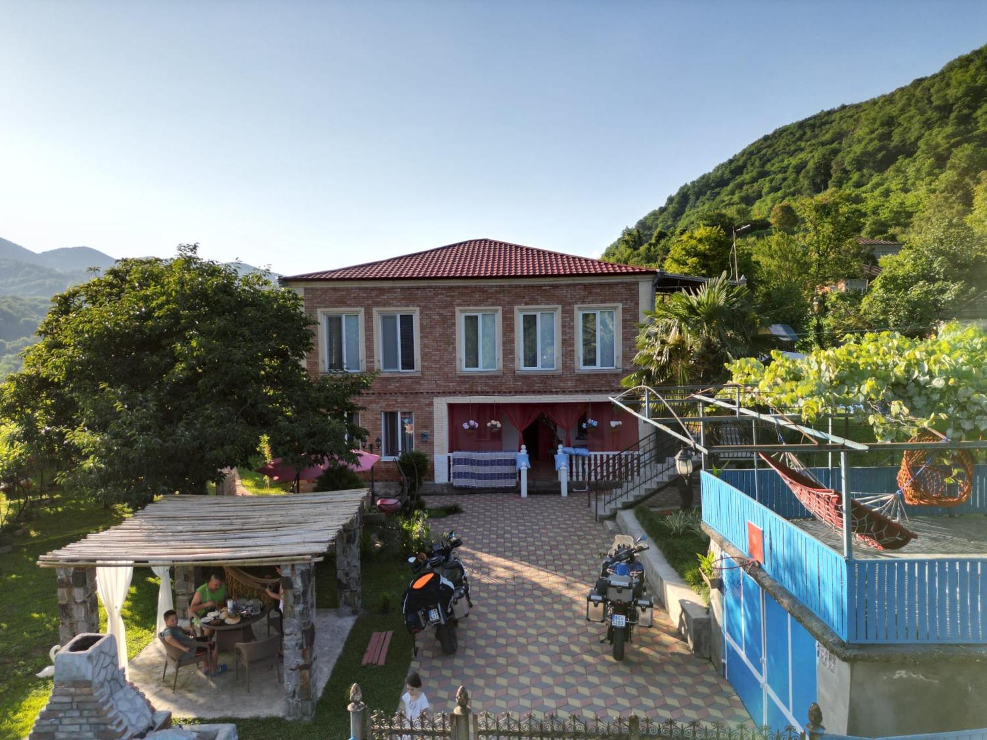 Iveri House Koutaïssi Extérieur photo