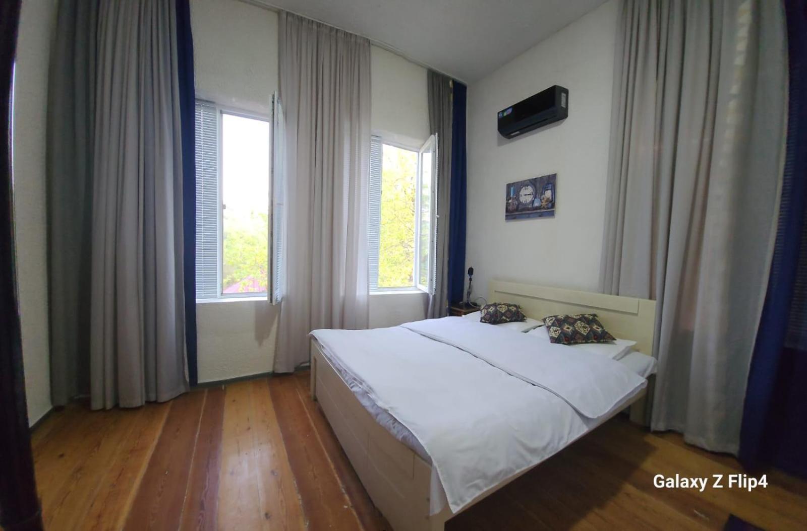 Iveri House Koutaïssi Extérieur photo